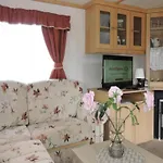 Mobile In With A Terrace Tatil Evi Kołczewo