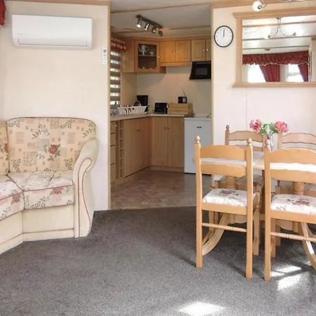 Mobile In With A Terrace Kołczewo